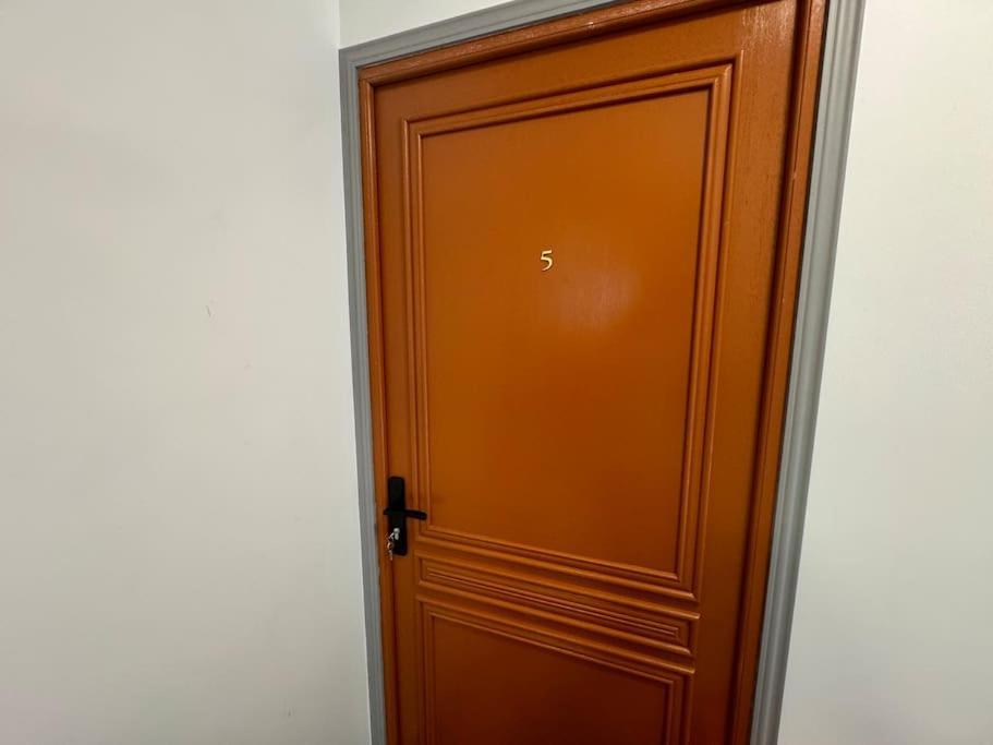 L'Etoile De Seine 77 Appartement 5 Dammarie-lè-Lys Exterior foto